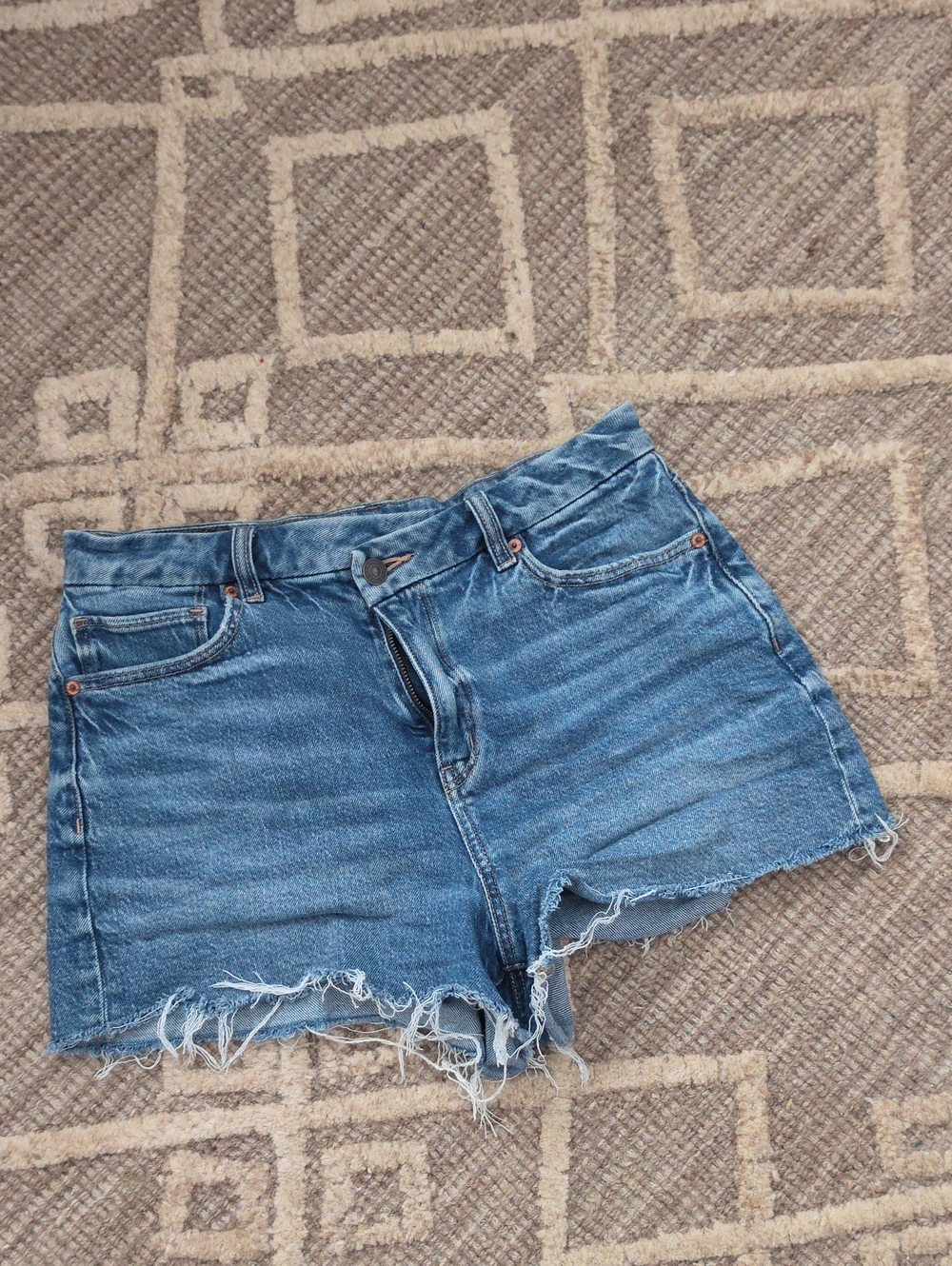 American Eagle Outfitters Distressed Curvy Mom Denim Shorts
